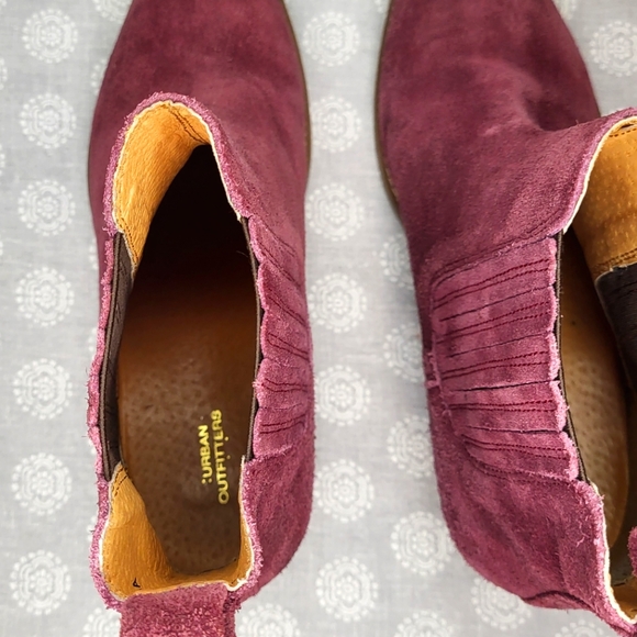 Urban Outfitters Suede Leather Ankle Boots size 3 - Picture 5 of 8